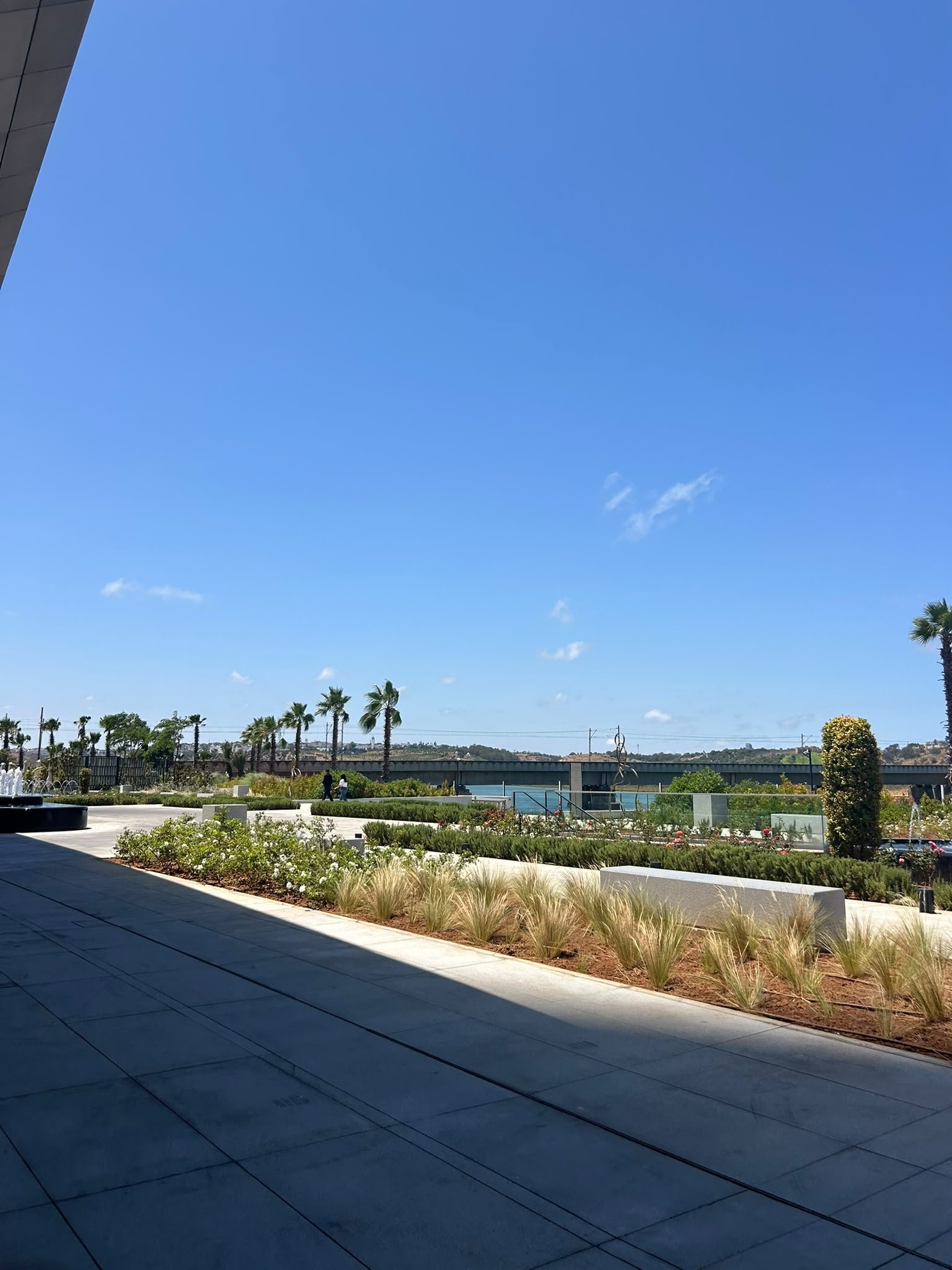 la tour Mohammed VI vue depuis l'esplanade